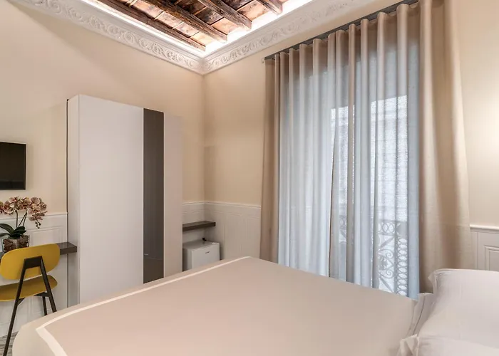 Spanish Steps Oasis